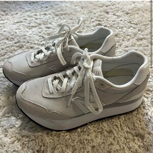 New Balance Women's 515h Sneakers